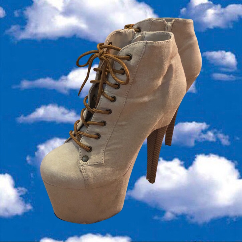 *Pleasers - Radiant 1005*